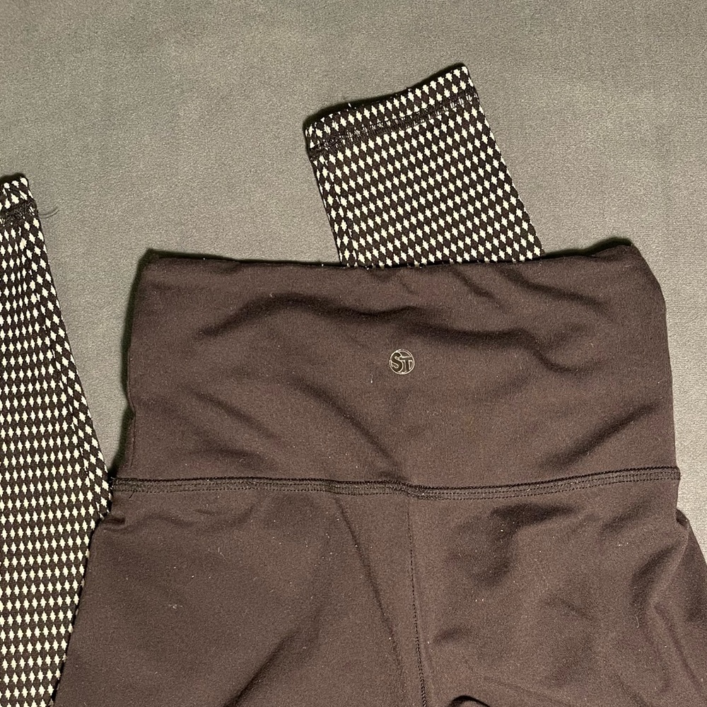 Strut This Color Block Legging - image 3